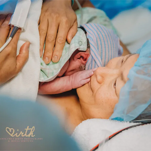 9 Incredibly Moving Photos That Capture The Beauty Of C-Section Births 7